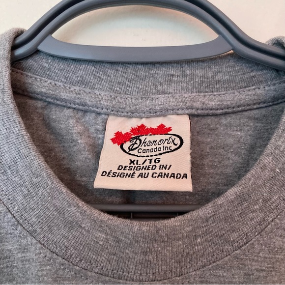 Vintage Quebec tourism heather grey tee with quality embroidered maple leaf - Picture 5 of 7